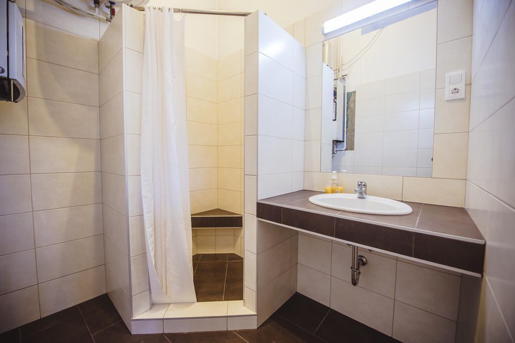 Unity Hostel Budapest Luaran gambar